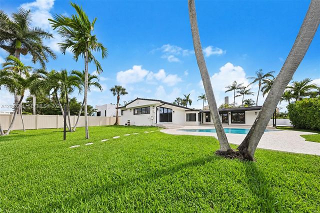 536 Hibiscus Drive ., Hallandale Beach, FL 33009