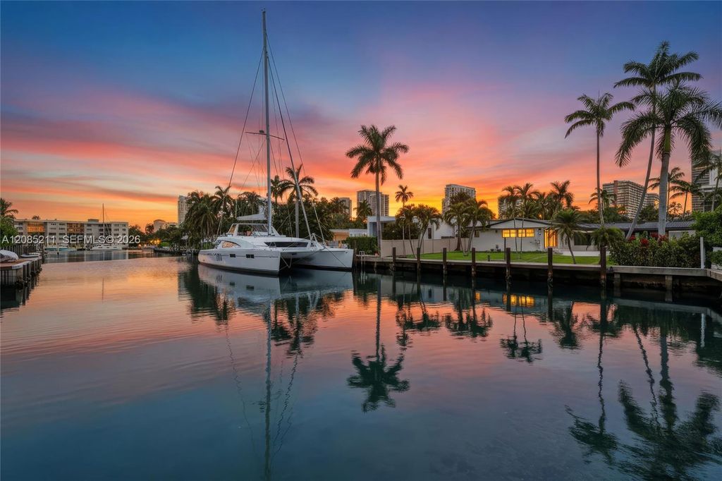 536 Hibiscus Drive ., Hallandale Beach, FL 33009