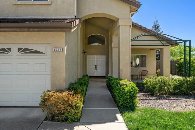 1625 Leah Way, Paso Robles, CA 93446