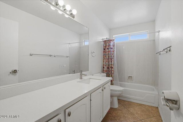 3014 E MUIRWOOD Drive, Phoenix, AZ 85048