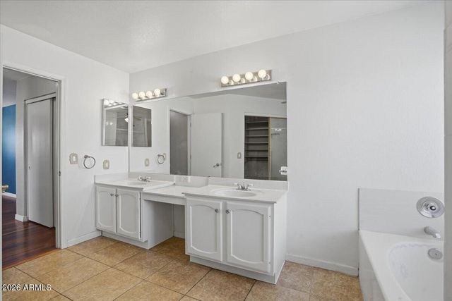 3014 E MUIRWOOD Drive, Phoenix, AZ 85048