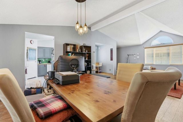 20 Russell Road, Salinas, CA 93906