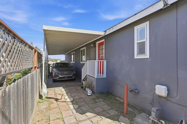 20 Russell Road, Salinas, CA 93906