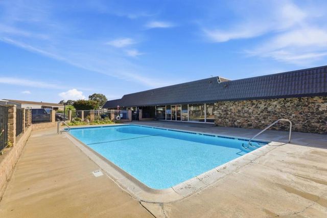 20 Russell Road, Salinas, CA 93906