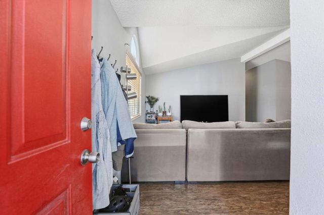 20 Russell Road, Salinas, CA 93906