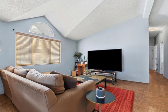 20 Russell Road, Salinas, CA 93906