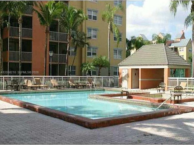 8343 Lake Drive 101, Doral, FL 33166