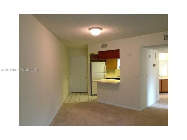 8343 Lake Drive 101, Doral, FL 33166