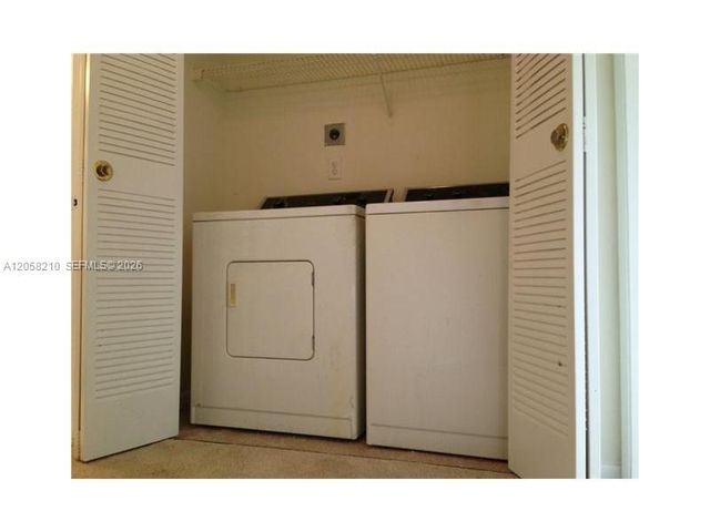 8343 Lake Drive 101, Doral, FL 33166