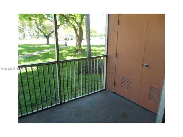 8343 Lake Drive 101, Doral, FL 33166