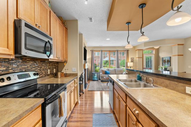 12437 Flanders Court NE B, Blaine, MN 55449