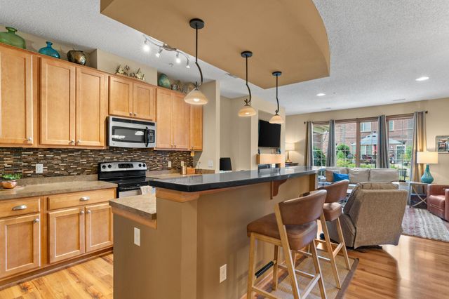 12437 Flanders Court NE B, Blaine, MN 55449