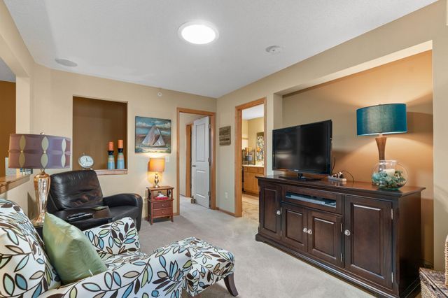 12437 Flanders Court NE B, Blaine, MN 55449