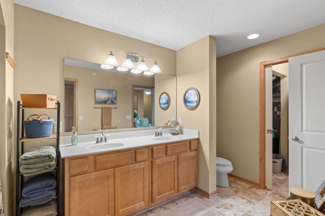 12437 Flanders Court NE B, Blaine, MN 55449