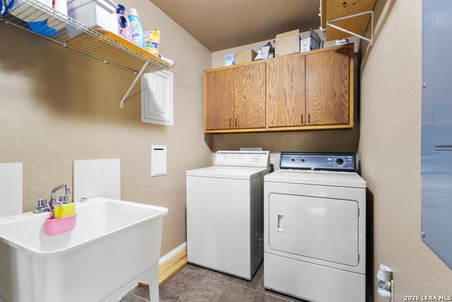 426 Pr 1512, Bandera, TX 78003