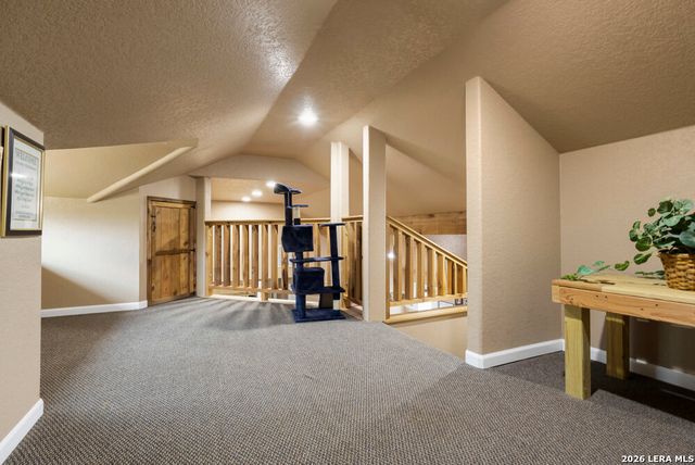 426 Pr 1512, Bandera, TX 78003