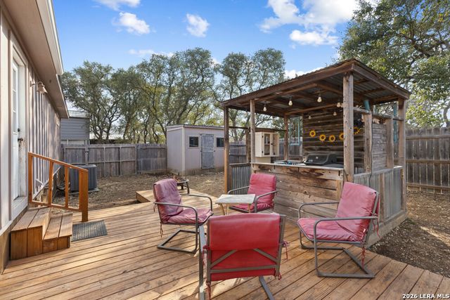 426 Pr 1512, Bandera, TX 78003