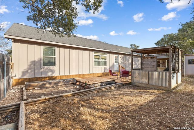 426 Pr 1512, Bandera, TX 78003