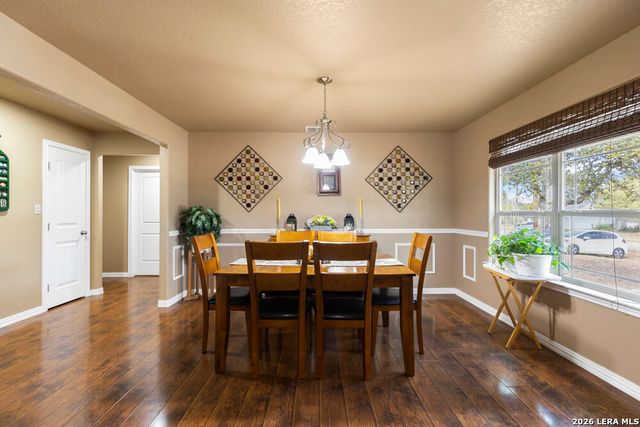 426 Pr 1512, Bandera, TX 78003