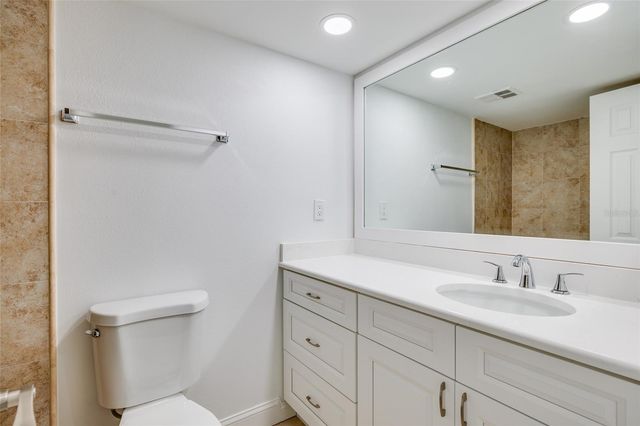 4890 BAY STREET NE 128, St Petersburg, FL 33703