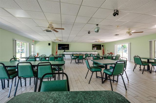 4890 BAY STREET NE 128, St Petersburg, FL 33703