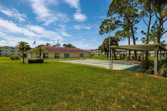 4890 BAY STREET NE 128, St Petersburg, FL 33703