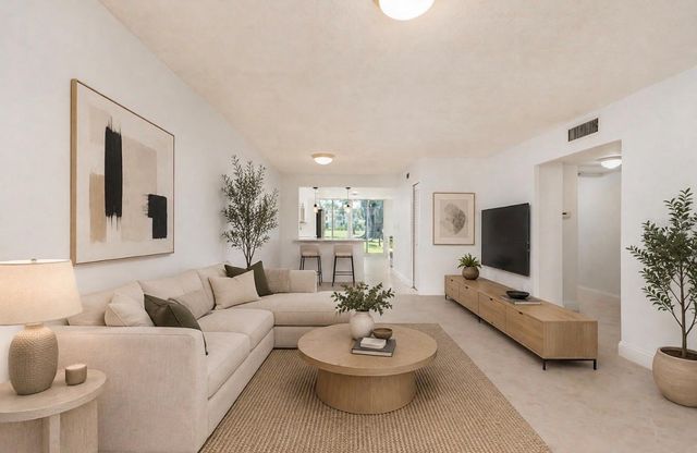 4890 BAY STREET NE 128, St Petersburg, FL 33703