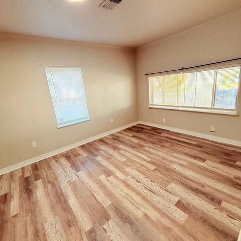 4004 SE 25th Street, Oklahoma City, OK 73115