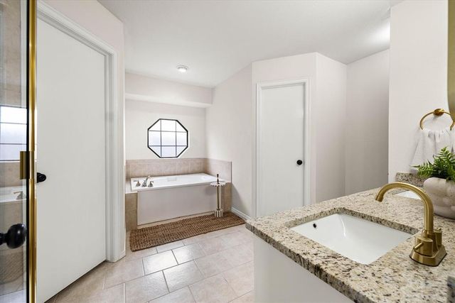 725 NE 20th Street, Moore, OK 73160