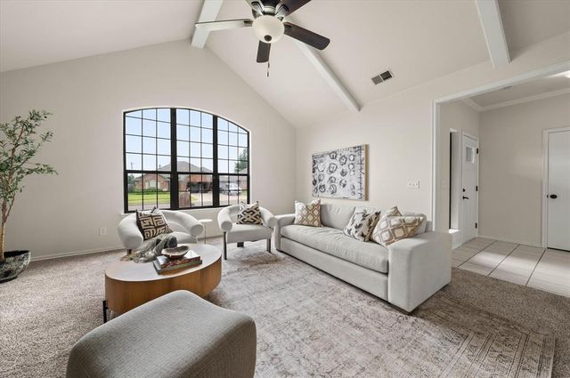 725 NE 20th Street, Moore, OK 73160