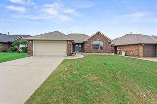 725 NE 20th Street, Moore, OK 73160