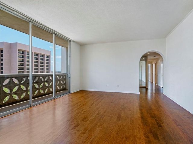 1801 Lavaca ST 5J, Austin, TX 78701