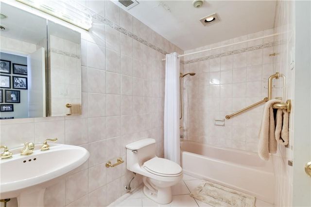 1801 Lavaca ST 5J, Austin, TX 78701