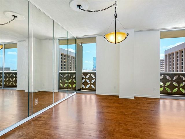 1801 Lavaca ST 5J, Austin, TX 78701