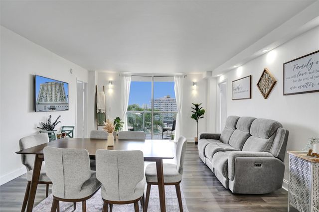 13499 Biscayne Blvd 610, North Miami, FL 33181