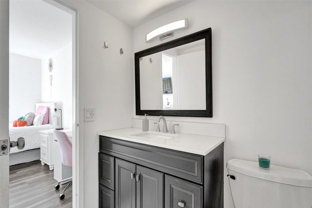 13499 Biscayne Blvd 610, North Miami, FL 33181