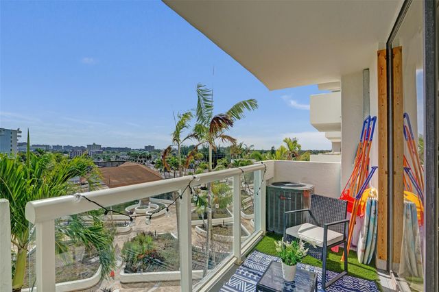 13499 Biscayne Blvd 610, North Miami, FL 33181