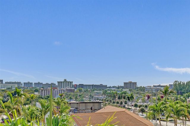 13499 Biscayne Blvd 610, North Miami, FL 33181