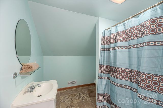 236 Pole Miller Extension, Brevard, NC 28712