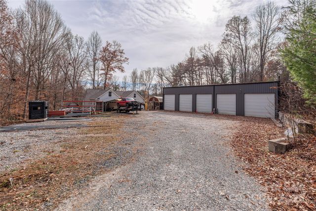 236 Pole Miller Extension, Brevard, NC 28712