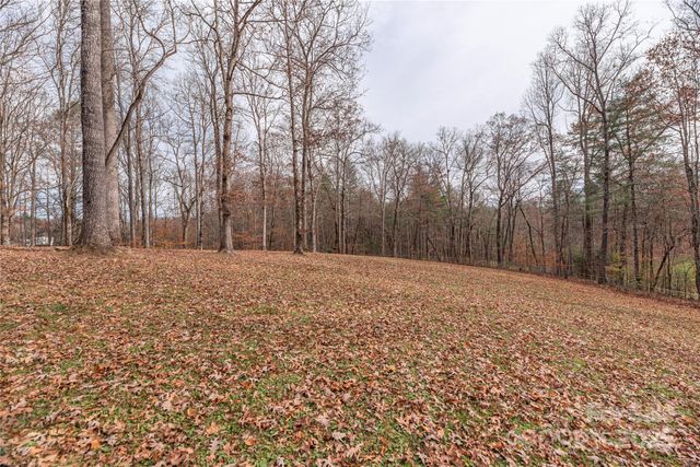 236 Pole Miller Extension, Brevard, NC 28712