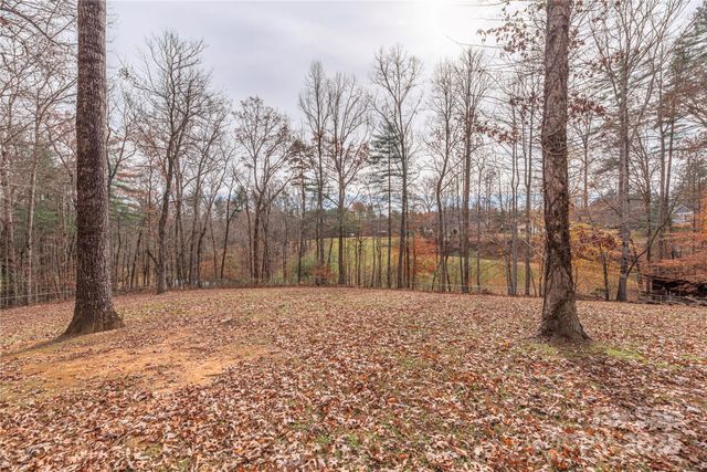 236 Pole Miller Extension, Brevard, NC 28712