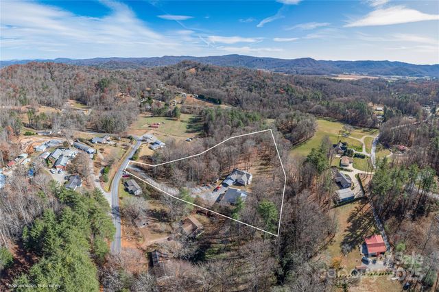 236 Pole Miller Extension, Brevard, NC 28712