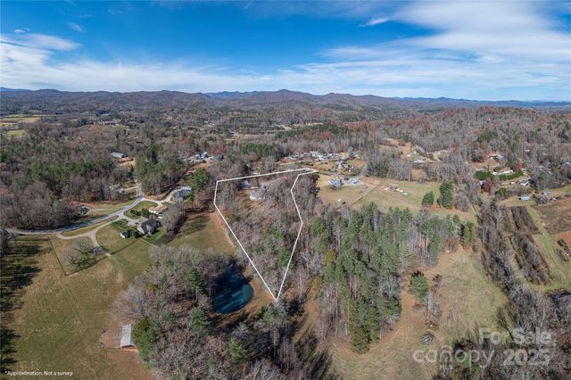 236 Pole Miller Extension, Brevard, NC 28712