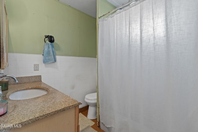 3300 15th St W 217, Rosamond, CA 93560