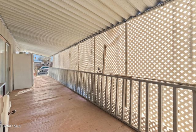 3300 15th St W 217, Rosamond, CA 93560