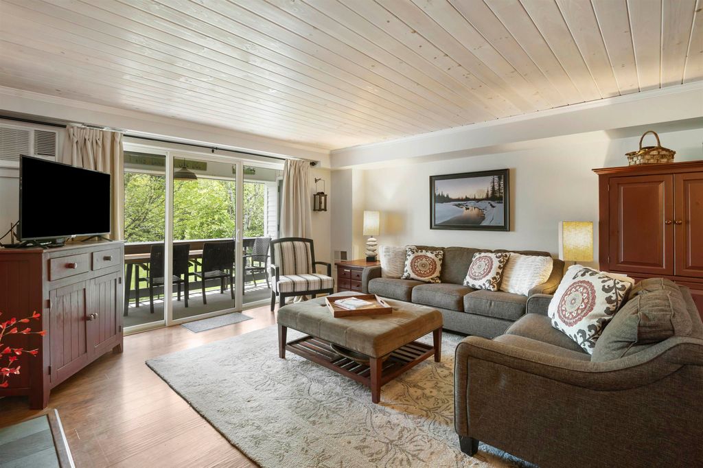 6049 Mountain Road # 20, Stowe, VT 05672