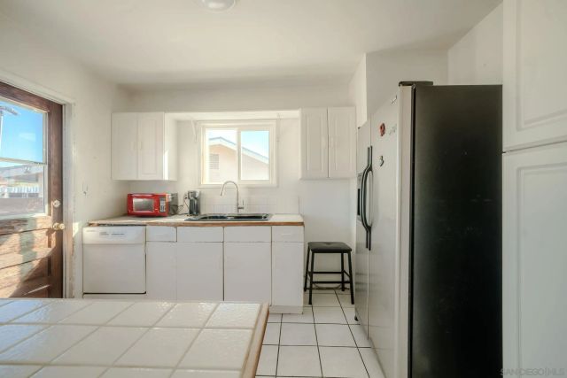 2361 Calle Tortuosa, San Diego, CA 92139