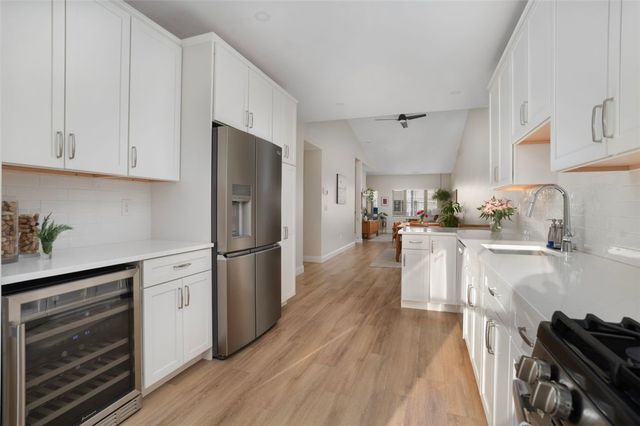 12 West Valley Circle, West Warwick, RI 02893