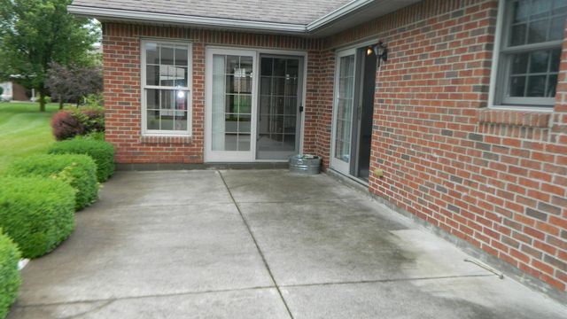 1902 Willow Lakes Drive 1902 Willow Lakes Drive, Springfield, OH 45502